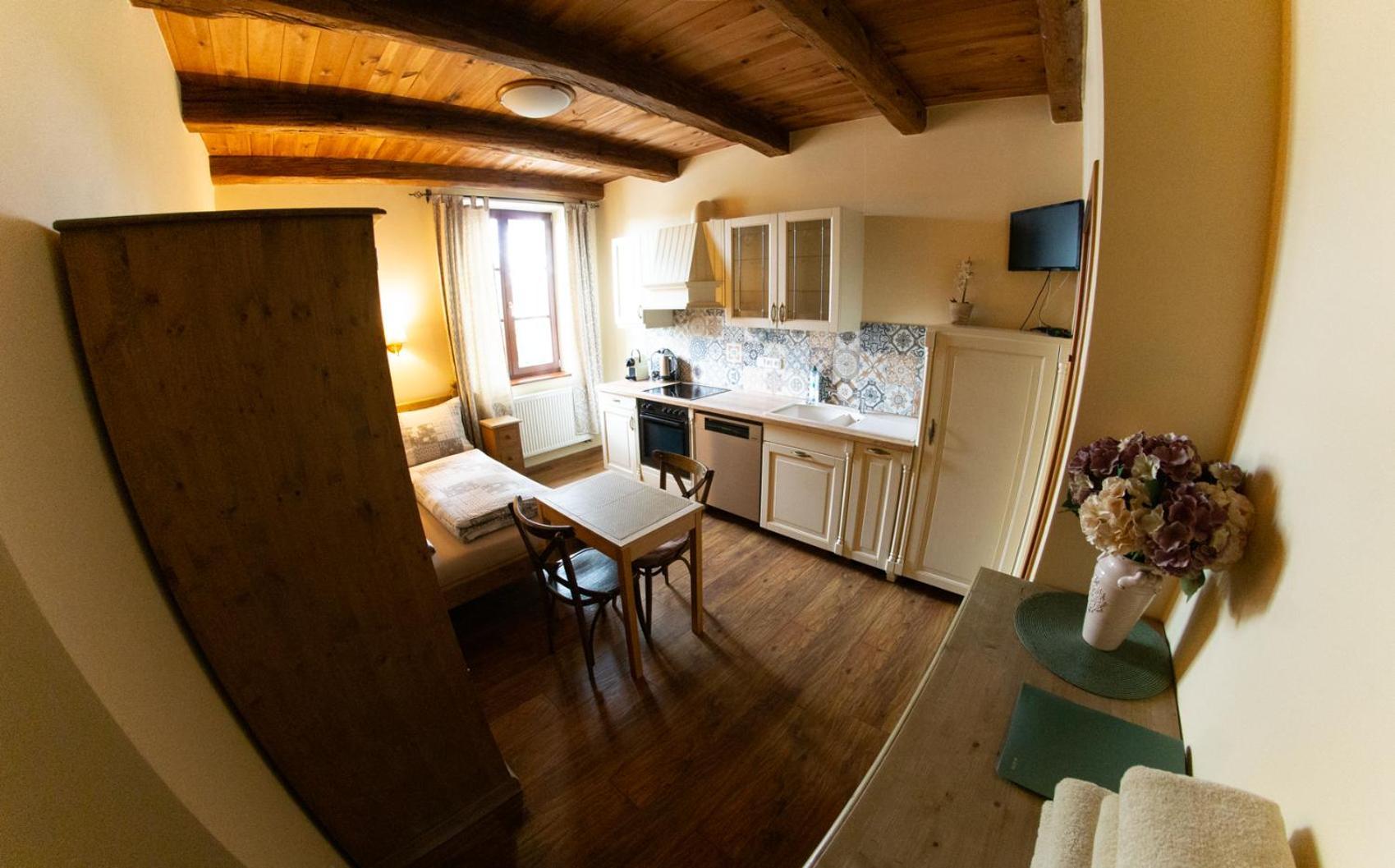 Stary Dum Otel Cernosice Dış mekan fotoğraf